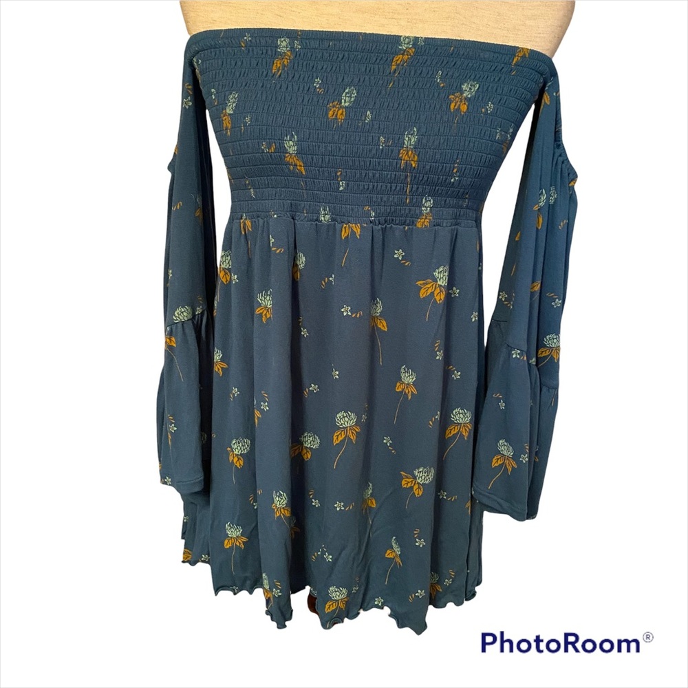 FREE PEOPLE TOP TUNIC SMOCKED STRAPLESS OFF SHOULDER SLEEVES BLUE GOLD SIZE M